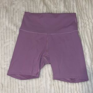 Wunder Under Lululemon short 6”